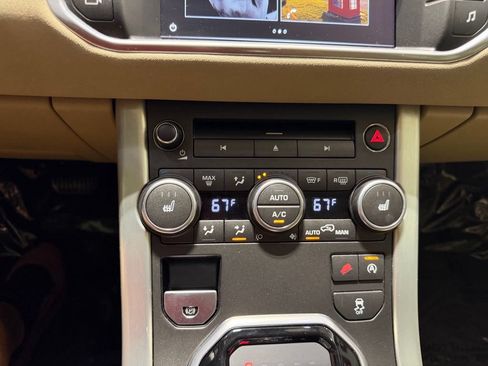 Used 2016 Land Rover Range Rover Evoque SE AWD/4WD image 18