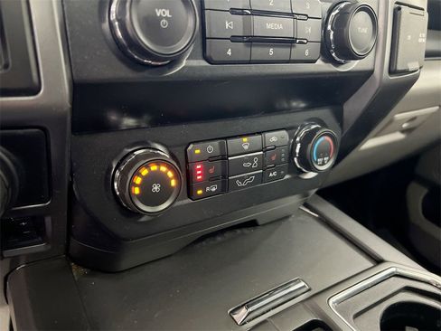 Used 2019 Ford F150 XLT w/ Equipment Group 302A Luxury image 16