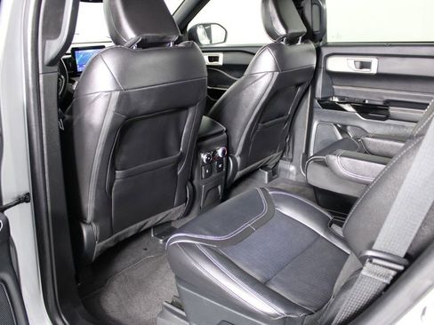 Used 2023 Ford Explorer ST w/ Equipment Group 401A image 33