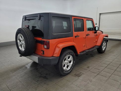 Used 2015 Jeep Wrangler Unlimited Sahara AWD/4WD image 9