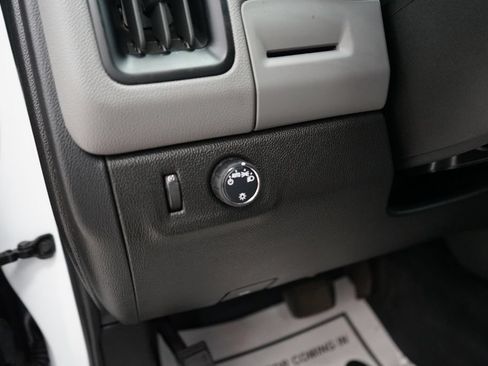 Used 2020 Chevrolet Colorado W/T RWD image 26