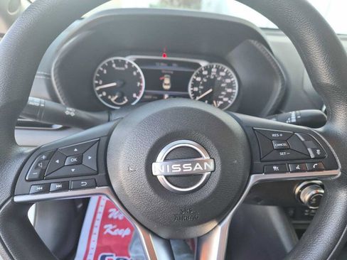 Used 2024 Nissan Sentra SV image 12