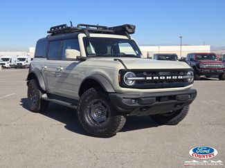 New 2025 Ford Bronco Outer Banks w/ Sasquatch Package video 1