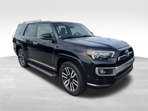 Used 2017 Toyota 4Runner Limited AWD/4WD image 7