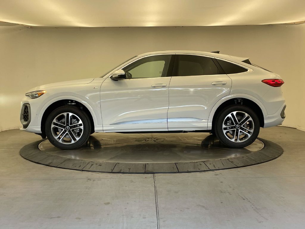 New 2026 Audi Q5 Premium Plus AWD/4WD image 2