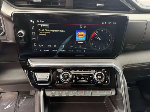 Used 2024 GMC Sierra 2500 Denali w/ Denali Reserve Package image 34