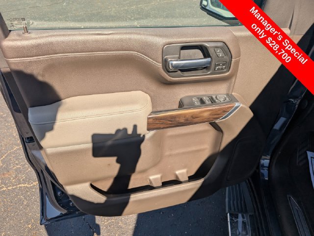 Used 2021 GMC Sierra 1500 SLT w/ SLT Premium Package AWD/4WD image 15
