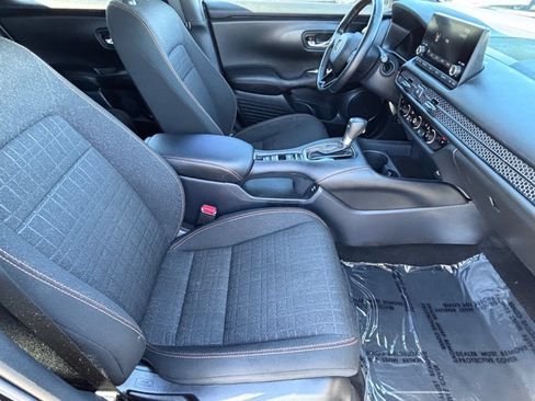 Certified 2025 Honda HR-V Sport image 14