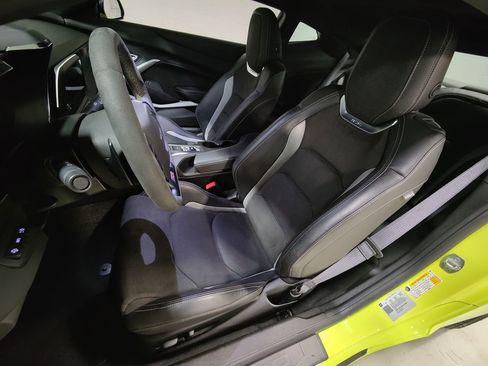 Used 2021 Chevrolet Camaro SS image 21