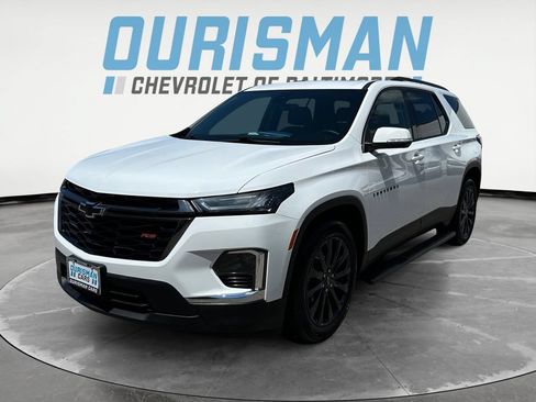 Used 2023 Chevrolet Traverse RS AWD/4WD image 2