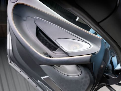 Used 2020 McLaren 600LT Spider image 66