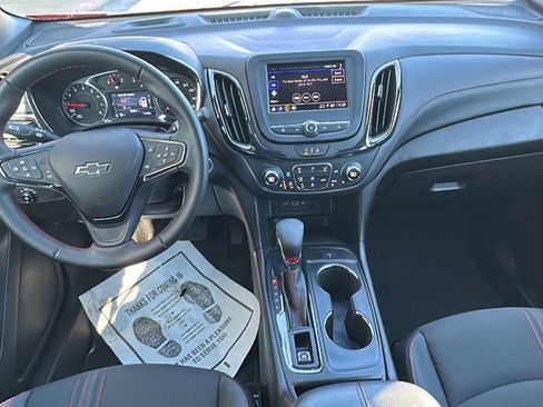 Used 2023 Chevrolet Equinox RS AWD/4WD image 17