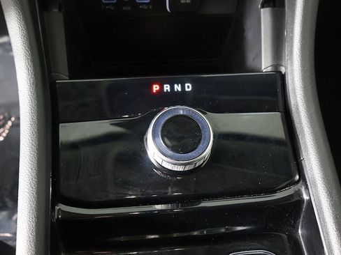 Used 2023 Jeep Grand Cherokee Laredo AWD/4WD image 43