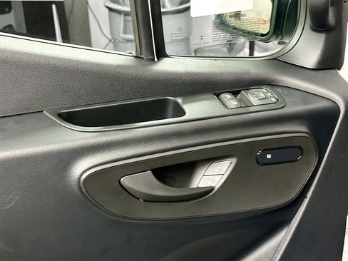 New 2025 Mercedes-Benz Sprinter 2500 image 18