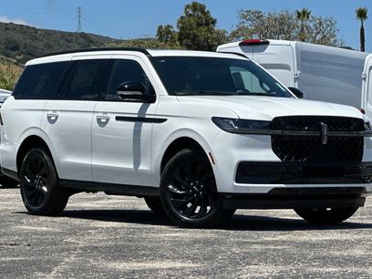 New 2026 Lincoln Navigator Reserve w/ Jet Appearance Package