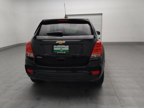 Used 2020 Chevrolet Trax LS w/ Tint and Cruise Package FWD image 7