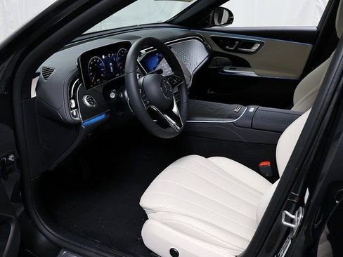 New 2026 Mercedes-Benz E 350 4MATIC Sedan image 11