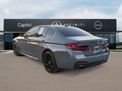 Used 2022 BMW 530e w/ M Sport Package image 7