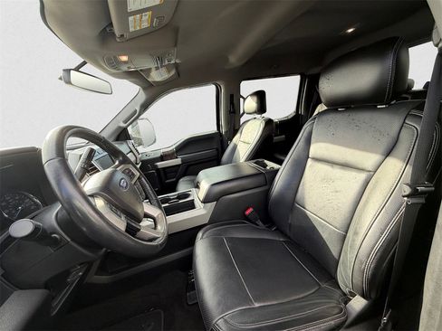 Used 2017 Ford F350 Lariat image 4