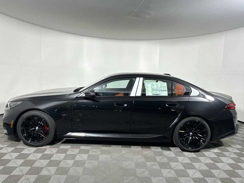 New 2026 BMW M5 w/ Carbon Package image 4