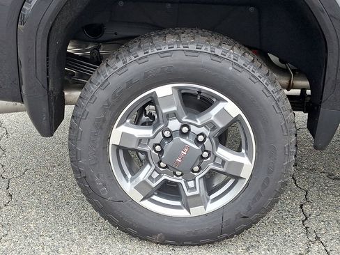 New 2026 GMC Sierra 2500 SLE w/ SLE Value Package; image 5