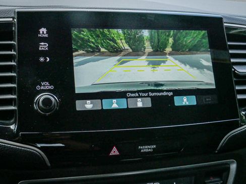 Used 2024 Honda Passport TrailSport image 25