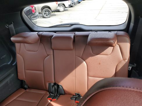 Used 2024 Kia Telluride SX image 14