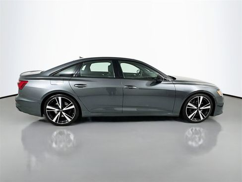 Used 2022 Audi S6 Prestige w/ Prestige Package image 9