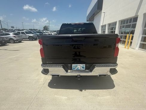 Used 2023 Chevrolet Silverado 1500 LTZ w/ LTZ Premium Package AWD/4WD image 4