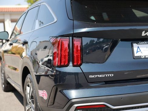 Used 2023 Kia Sorento SX Prestige AWD/4WD image 13