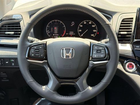 New 2026 Honda Odyssey Elite image 16