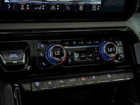 New 2026 GMC Sierra 2500 AT4 w/ AT4 Premium Plus Package AWD/4WD image 19