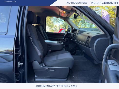 Used 2010 Chevrolet Silverado 2500 LT w/ Interior Plus Package image 12