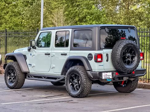 Used 2024 Jeep Wrangler Unlimited AWD/4WD image 5