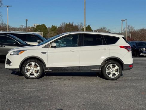 Used 2016 Ford Escape SE image 6