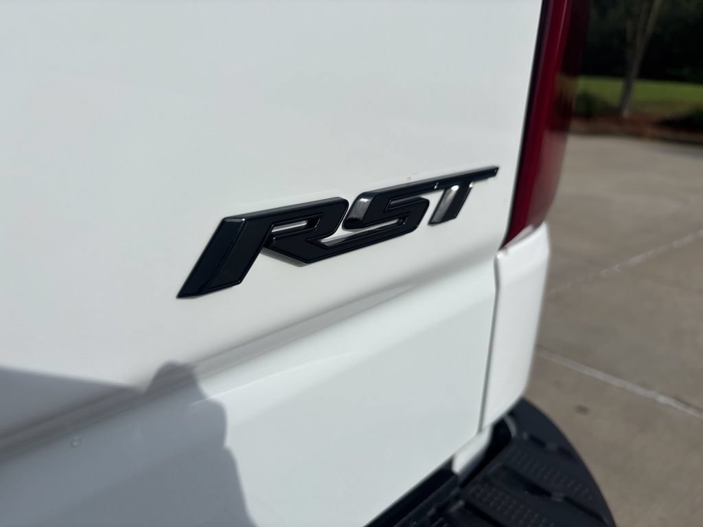 New 2026 Chevrolet Silverado 1500 RST w/ Convenience Package II AWD/4WD image 15
