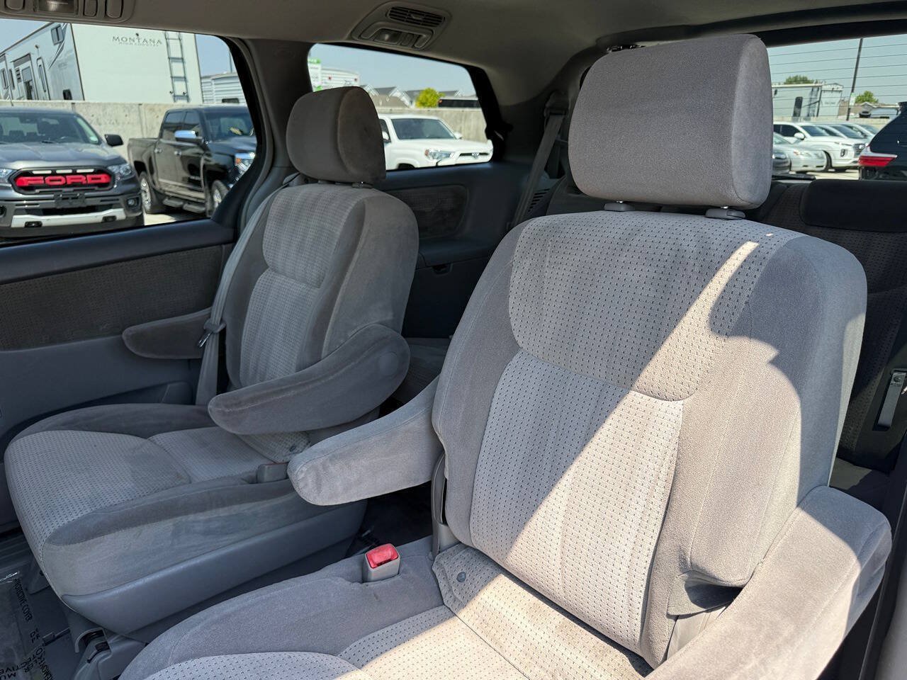 Used 2008 Toyota Sienna LE FWD image 18