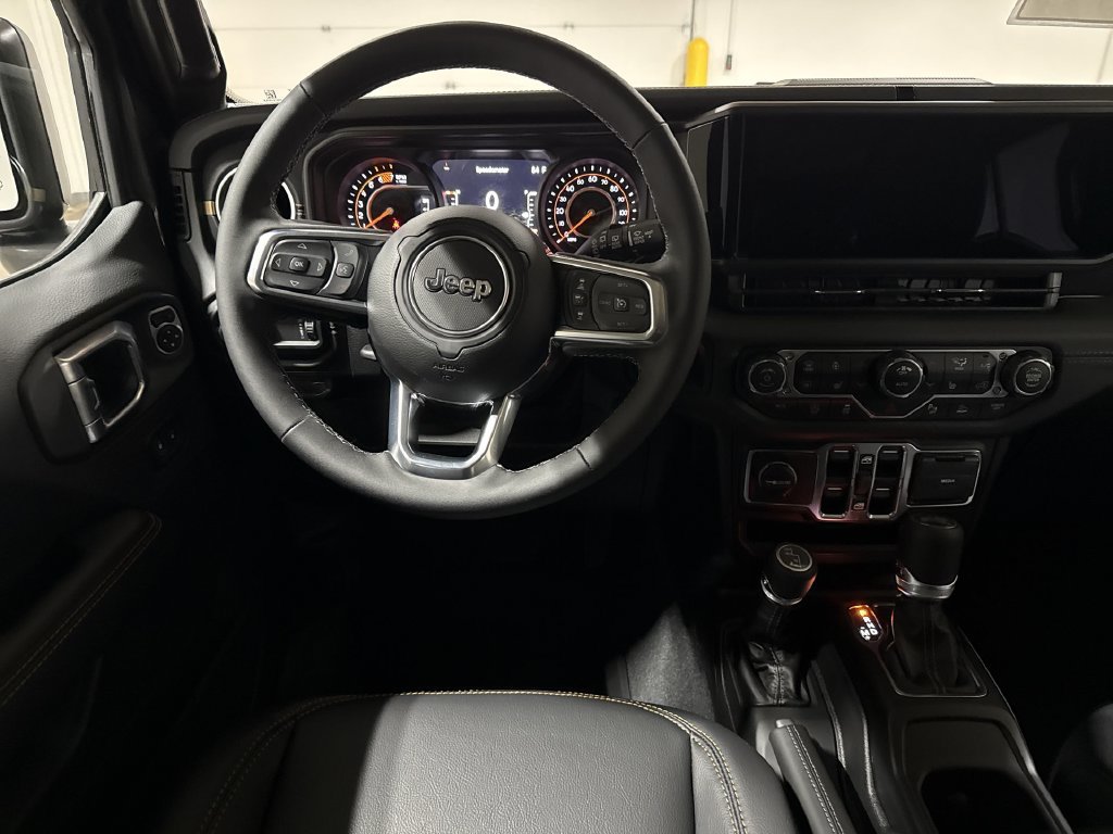 New 2026 Jeep Wrangler Unlimited Sahara AWD/4WD image 11