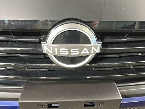 Used 2025 Nissan Kicks SV FWD image 9