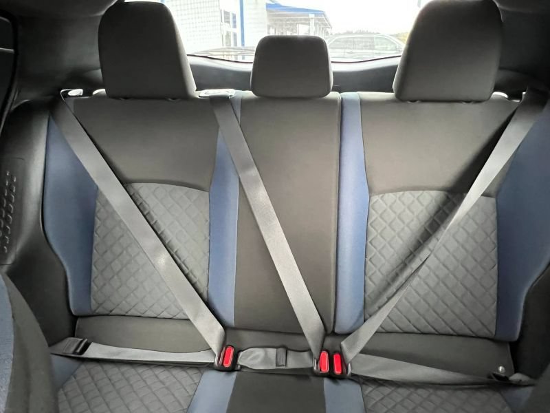 Used 2021 Toyota C-HR XLE FWD image 22