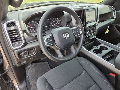 New 2026 RAM 1500 Express AWD/4WD image 25