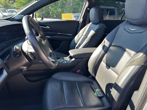 Used 2024 Cadillac XT4 Sport AWD/4WD image 41