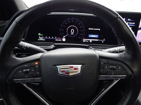 Certified 2022 Cadillac Escalade Sport w/ Touring Package image 22