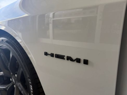 Used 2022 Dodge Challenger R/T w/ Plus Package image 27