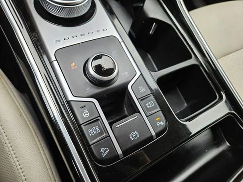 Used 2022 Kia Sorento SX Prestige image 42
