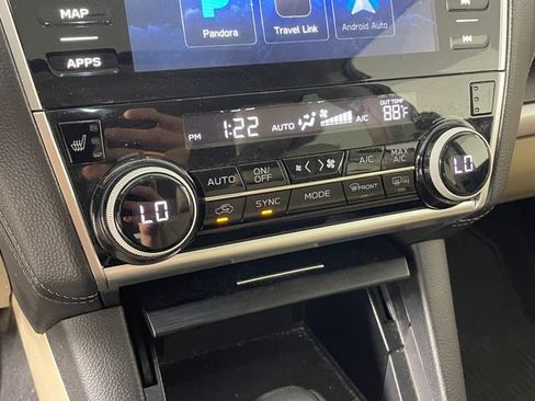 Used 2019 Subaru Outback 3.6R Limited AWD/4WD image 8
