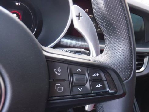 Used 2024 Alfa Romeo Stelvio Veloce image 48