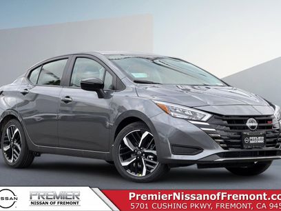 New 2025 Nissan Versa SR w/ Trunk Package