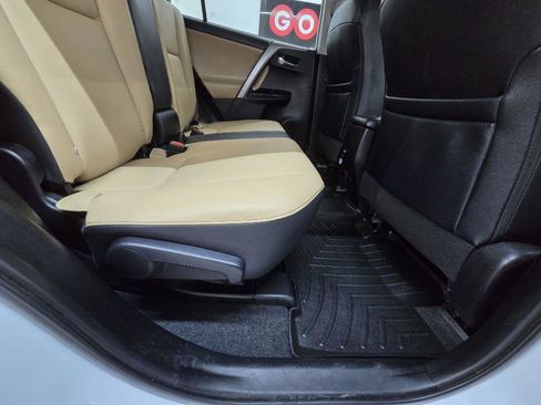 Used 2018 Toyota RAV4 Limited w/ Advanced Technology Package FWD image 15