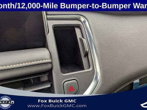 Certified 2023 GMC Yukon XL SLT w/ SLT Premium Package AWD/4WD image 22